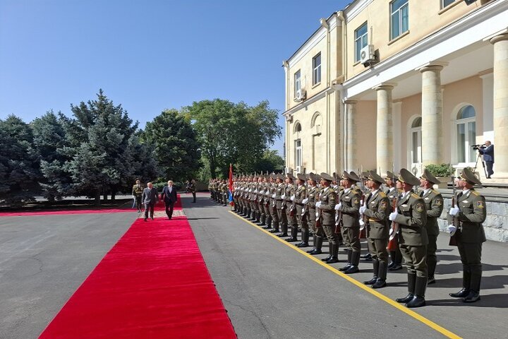 ببینید | مراسم استقبال رسمی از پزشکیان در ارمنستان